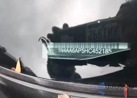 2017 Nissan Maxima 3.5 S z USA, uszkodzony, nr VIN 1N4AA6AP5HC452185